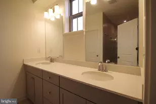 45942 Raven Ter, Sterling, VA 20165 - Photo 18