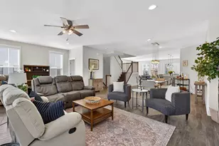 23043 Sullivans Cove Sq, Brambleton, VA 20148 - Photo 18