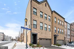 23043 Sullivans Cove Sq, Brambleton, VA 20148 - Photo 1