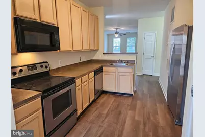 22763 Fountain Grove Square, Brambleton, VA 20148 - Photo 2
