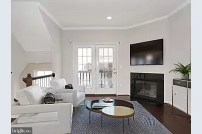 43385 Rickenbacker Square, Ashburn, VA 20147 - Photo 2