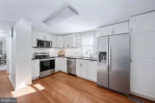 1114 Bradfield Dr SW, Leesburg, VA 20175 - Photo 32