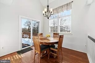 32 Fenton Wood Dr, Sterling, VA 20165 - Photo 6