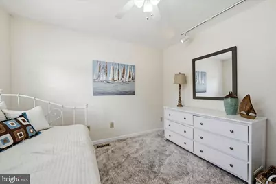 32 Fenton Wood Drive, Sterling, VA 20165 - Photo 16