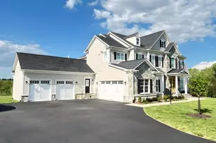 19027 Telegraph Springs Rd, Purcellville, VA 20132 - Photo 2