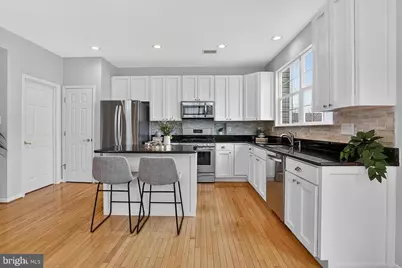 21758 Flora Springs Terrace, Ashburn, VA 20147 - Photo 10