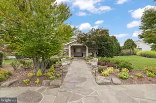 41263 Chatham Green Cir, Aldie, VA 20105 - Photo 84