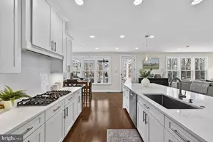 41263 Chatham Green Cir, Aldie, VA 20105 - Photo 26