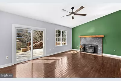 105 Country Road, Potomac Falls, VA 20165 - Photo 18