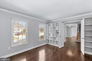 105 Country Rd, Potomac Falls, VA 20165 - Photo 8