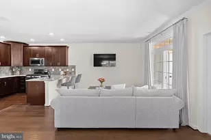 23305 Milltown Knoll Square, Ashburn, VA 20148 - Photo 4