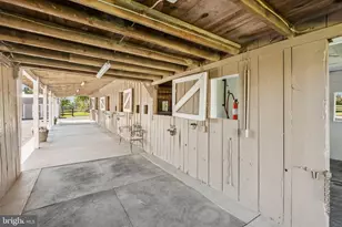 20596 Airmont Rd, Bluemont, VA 20135 - Photo 52