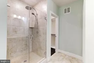 44752 Tiverton Sq, Ashburn, VA 20147 - Photo 18