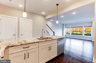 44752 Tiverton Sq, Ashburn, VA 20147 - Photo 12