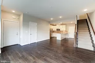 44752 Tiverton Sq, Ashburn, VA 20147 - Photo 6