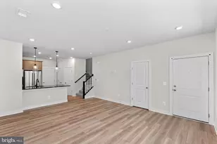 45163 Drowes Ter, Sterling, VA 20166 - Photo 6