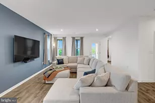 20941 Bluebird Sq, Sterling, VA 20165 - Photo 42