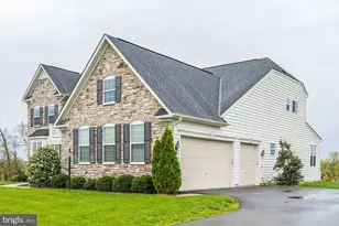 15117 Grace Pl, Waterford, VA 20197 - Photo 4