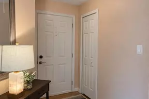 20575 Snowshoe Square, Ashburn, VA 20147 - Photo 2