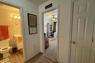 23092 Fontwell Square, Sterling, VA 20166 - Photo 16