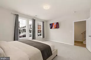 43416 Grandmoore St, Ashburn, VA 20148 - Photo 4