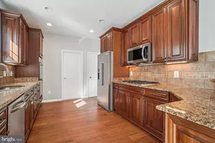 20763 Crescent Pointe Pl, Ashburn, VA 20147 - Photo 10