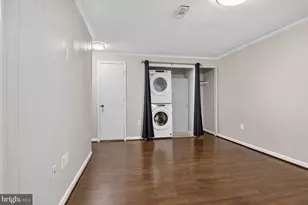 33 Quincy Ct, Sterling, VA 20165 - Photo 12