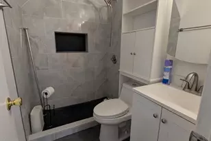 21214 Millwood Square, Sterling, VA 20165 - Photo 10