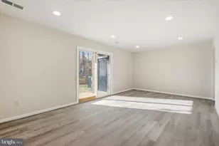 1023A Margate Ct, Sterling, VA 20163 - Photo 8