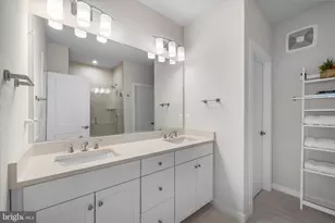 44481 Wolfhound Sq, Ashburn, VA 20147 - Photo 16