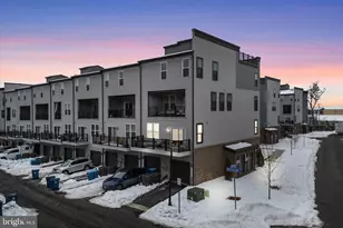 44481 Wolfhound Sq, Ashburn, VA 20147 - Photo 32