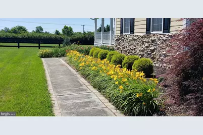 38607 Millstone Drive, Purcellville, VA 20132 - Photo 10