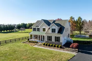 38607 Millstone Dr, Purcellville, VA 20132 - Photo 6