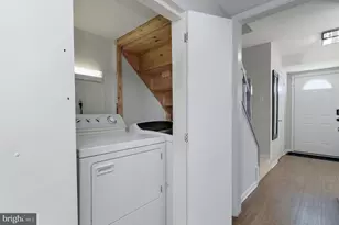 1032 Margate Ct, Sterling, VA 20164 - Photo 8