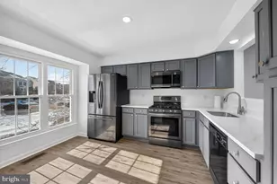 45544 Whitcomb Square, Sterling, VA 20166 - Photo 12