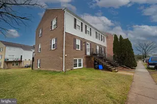 1021 Brixton Ct, Sterling, VA 20164 - Photo 2