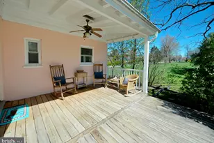 22282 St Louis Rd, Middleburg, VA 20117 - Photo 10