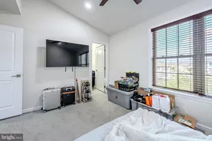 42624 Lisburn Chase Ter, Chantilly, VA 20152 - Photo 18