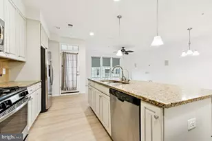 25997 Braided Mane Terrace, Aldie, VA 20105 - Photo 10