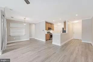 25280 Lake Shore Square, Chantilly, VA 20152 - Photo 8