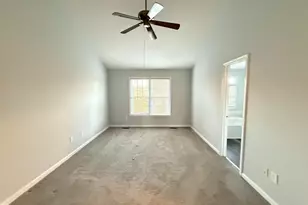 43572 Blacksmith Square, Ashburn, VA 20147 - Photo 18