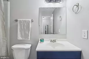 702 Giles Pl, Sterling, VA 20164 - Photo 20