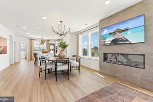 19806 Lavender Dust Sq, Ashburn, VA 20147 - Photo 6