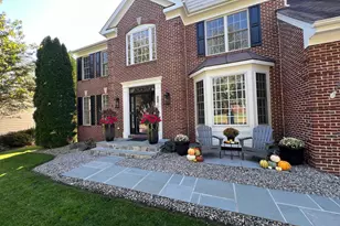 115 Cedargrove Pl SW, Leesburg, VA 20175 - Photo 2