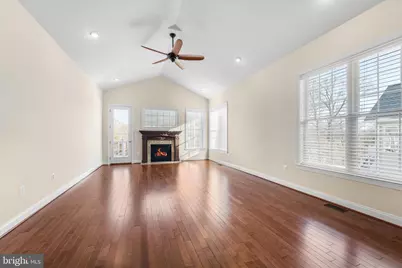 22990 Weybridge Square, Ashburn, VA 20148 - Photo 18