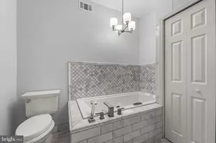 22990 Weybridge Square, Ashburn, VA 20148 - Photo 12
