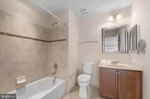 22990 Weybridge Square, Ashburn, VA 20148 - Photo 32