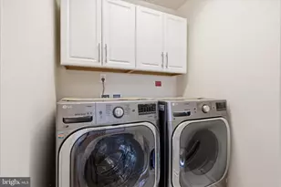 22800 Calderwood Ln, Brambleton, VA 20148 - Photo 36