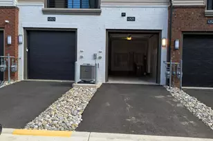 43525 Moorefield Blvd, Ashburn, VA 20148 - Photo 38