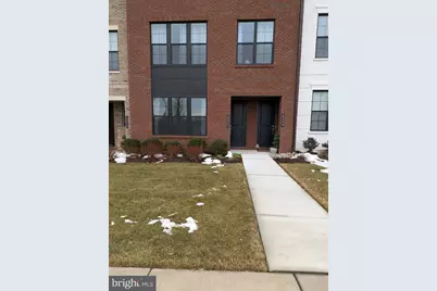 43541 Moorefield Boulevard, Ashburn, VA 20148 - Photo 2